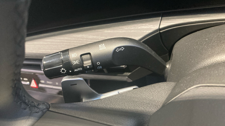 Hyundai SANTA FE 1.6 TGDi Plug-in Hybrid Ultimate 5dr 4WD Auto Estate